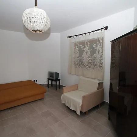 Apartmanhotel Vöröskő Révfülöp