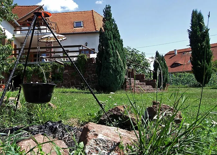 Voeroesko Apartmanhaz Lejlighedshotel 3*