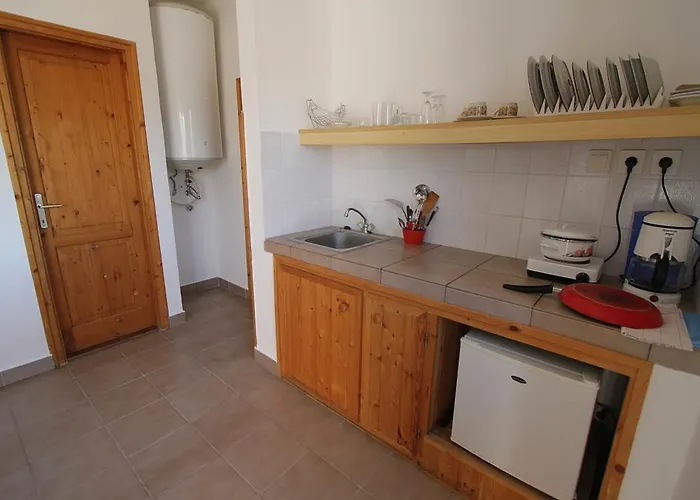 Lejlighedshotel Voeroesko Apartmanhaz Révfülöp