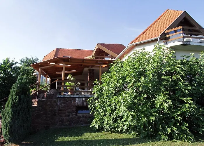 Voeroesko Apartmanhaz Lejlighedshotel 3*